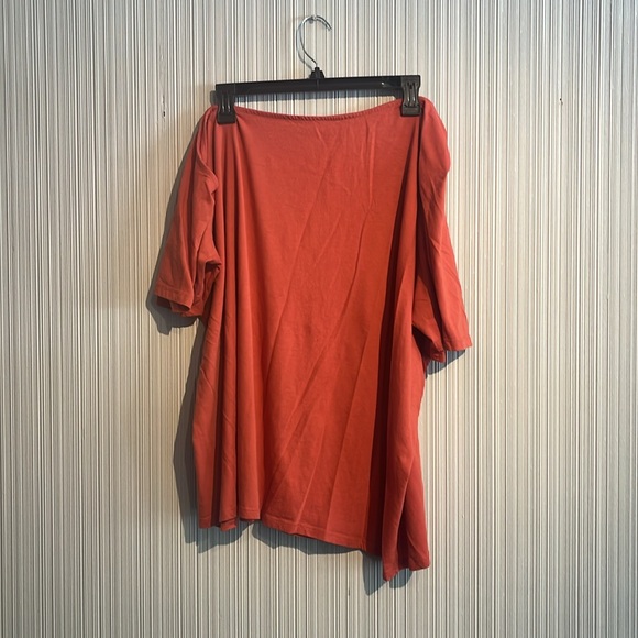 Plus size Frida Kahlo off-shoulder graphic tee - Picture 2 of 6